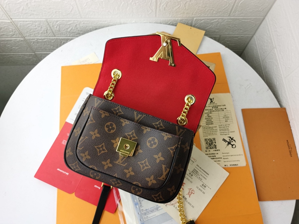 ルイヴィトンバッグ角部分ディテール